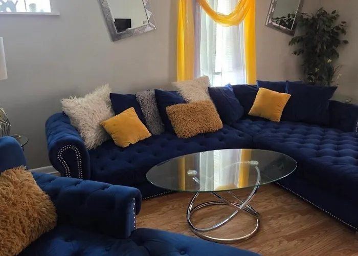 Appartamento Comfortable & Relaxing Charming 3br Unit *